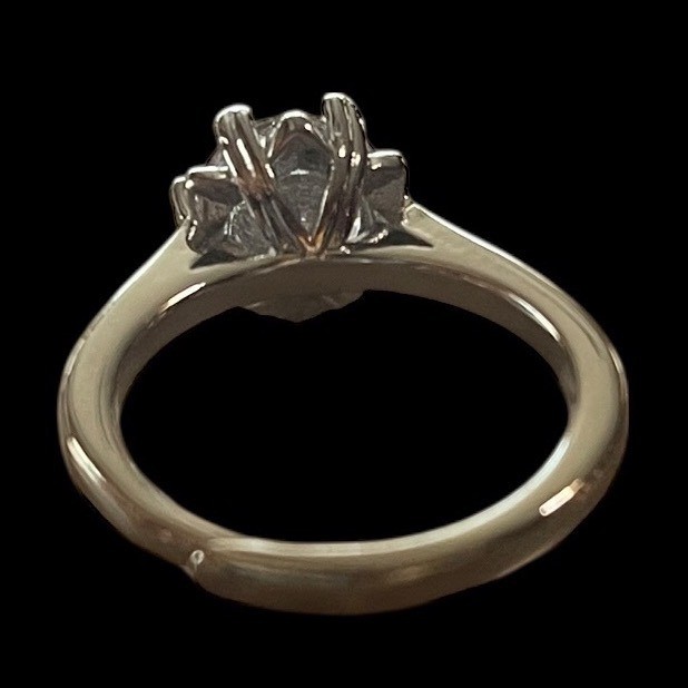 Sterling Silver Floral Round Cut Solitaire Adjustable Pavé Accent Ring 7.5 Spark