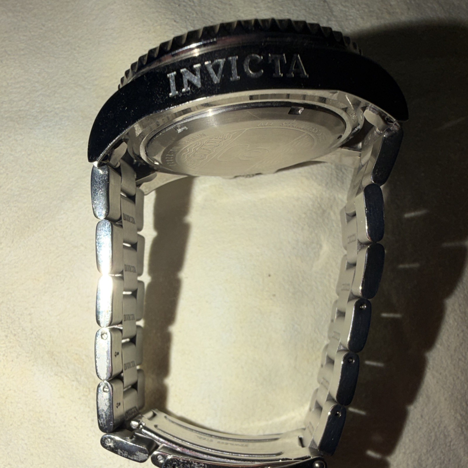 Invicta Pro Diver Quartz 40mm 200m Blue Dial Pepsi Bezel SS Bracelet Date