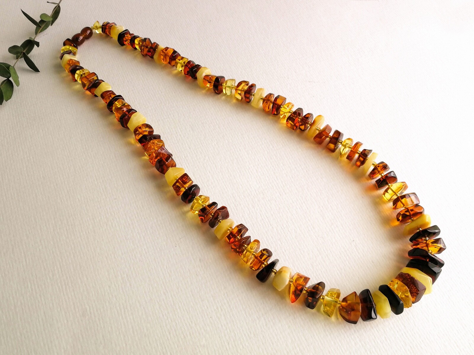 Natural Baltic Amber TORVELA necklace mix color faceted chips Bead 1oz 21,25in