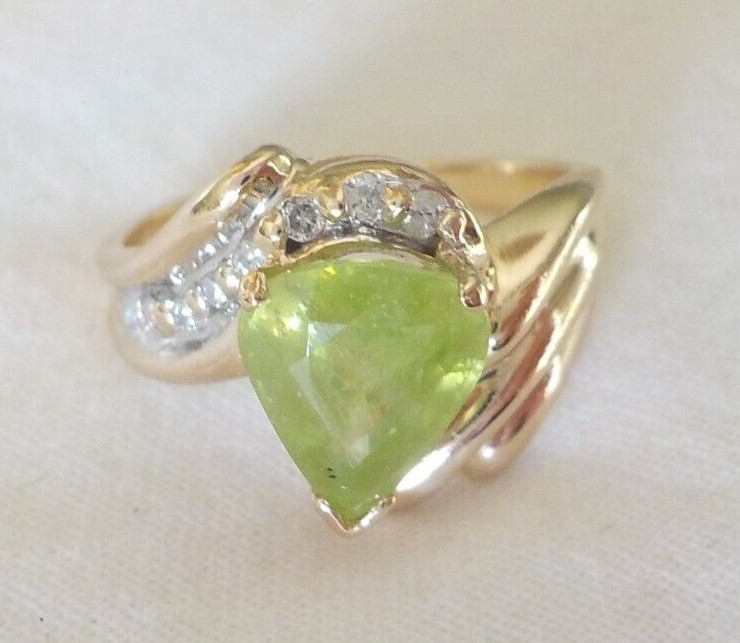 Solid 14K Yellow Gold Lime Green Sphene Diamond Ring – 4.70 gms, Sz6.75, 2.56 ct