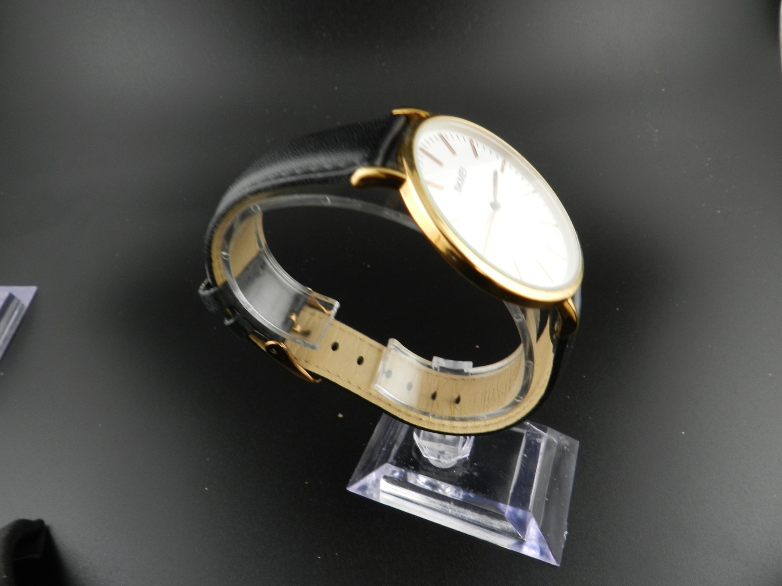 SKMEI 1181 Simple Business Gold and black leather