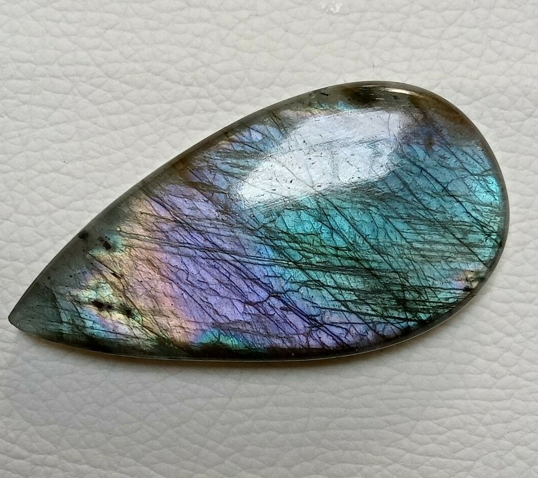 Top Unique Rare Fire Labradorite Gemstone For Jewelry Making 55X28X8 mm 105 Crt