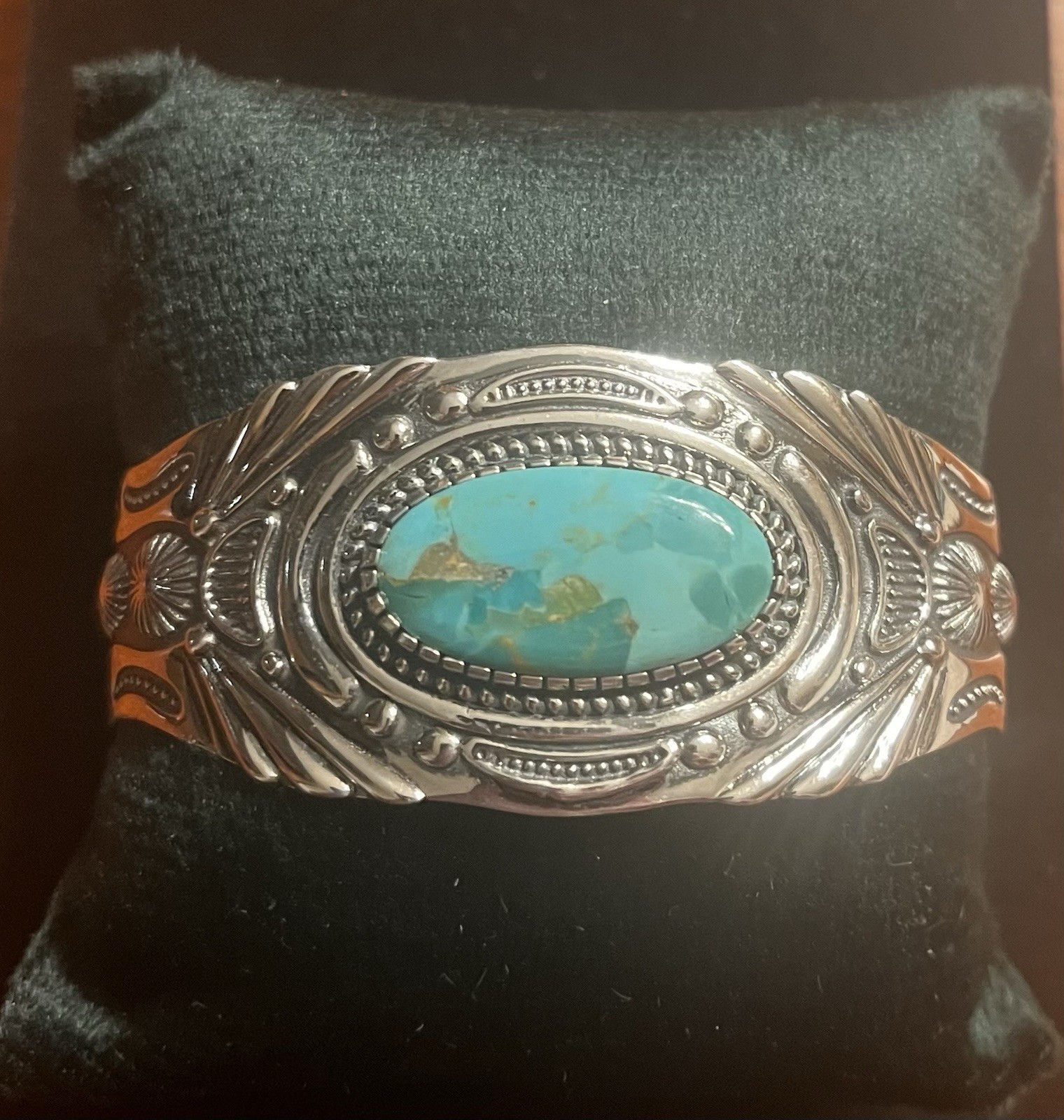 Premium Southwestern Kingman Turquoise Sterling Silver Cuff Bracelet 50 g