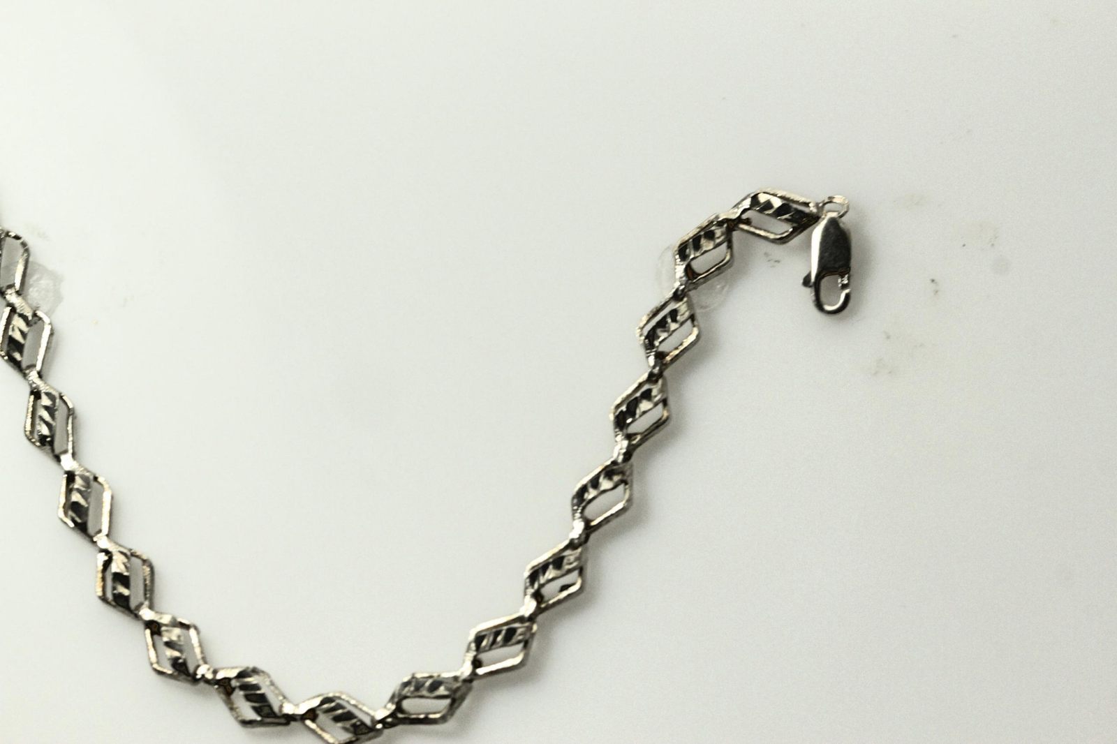 925 Sterling Silver 7.5″ Diamond Cut Kite Shaped Link Bracelet (BR3796)