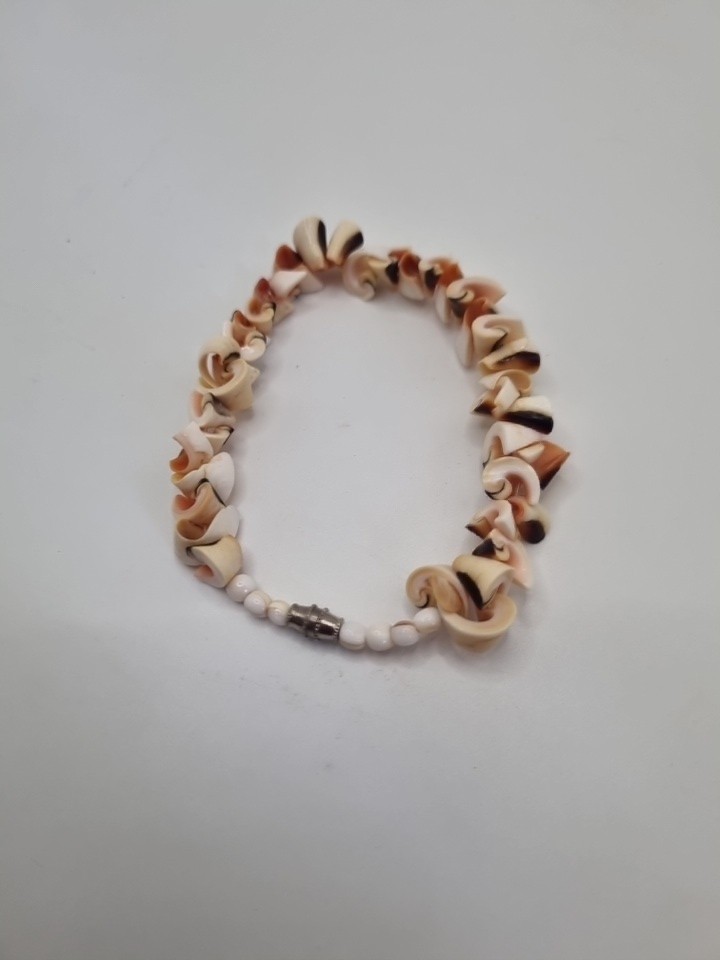 unique Handmade Shell Anklet / bracelet. Unisex approximately 16cm.