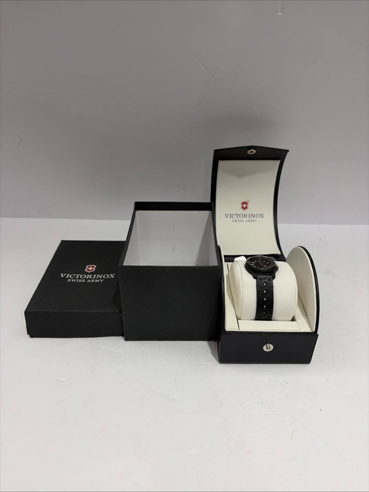 NEW! Victorinox Swiss Army Renegade 30mm Women watch W/ Box And New Battery!