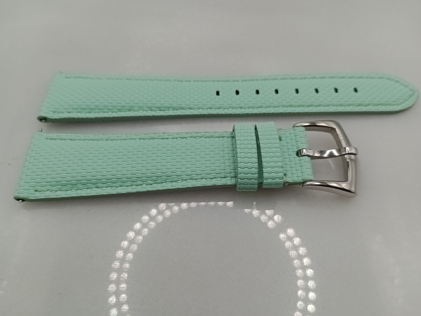 New 20mm Watchgecko Premium FKM Rubber Green Watch Strap Quick Release 6B447