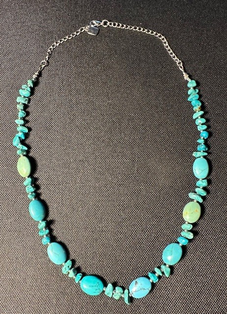 Signed RLL Vintage, Authentic, Turquois 21-1/2 Inch Necklace 8 Lg. 45 Sm. Beads