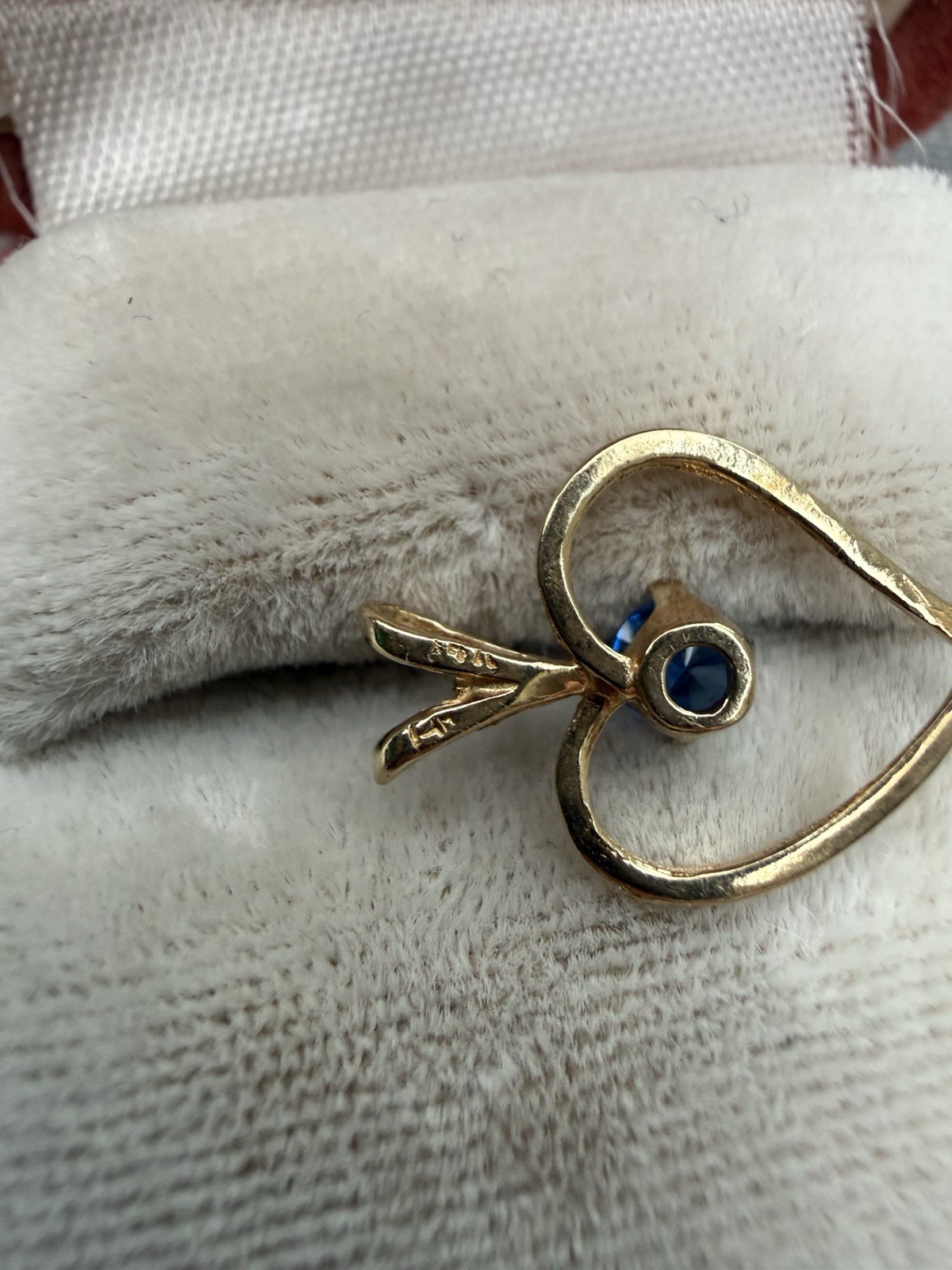 Vintage 14k Yellow Gold London Blue Topaz Solitaire Open Heart Necklace Pendant
