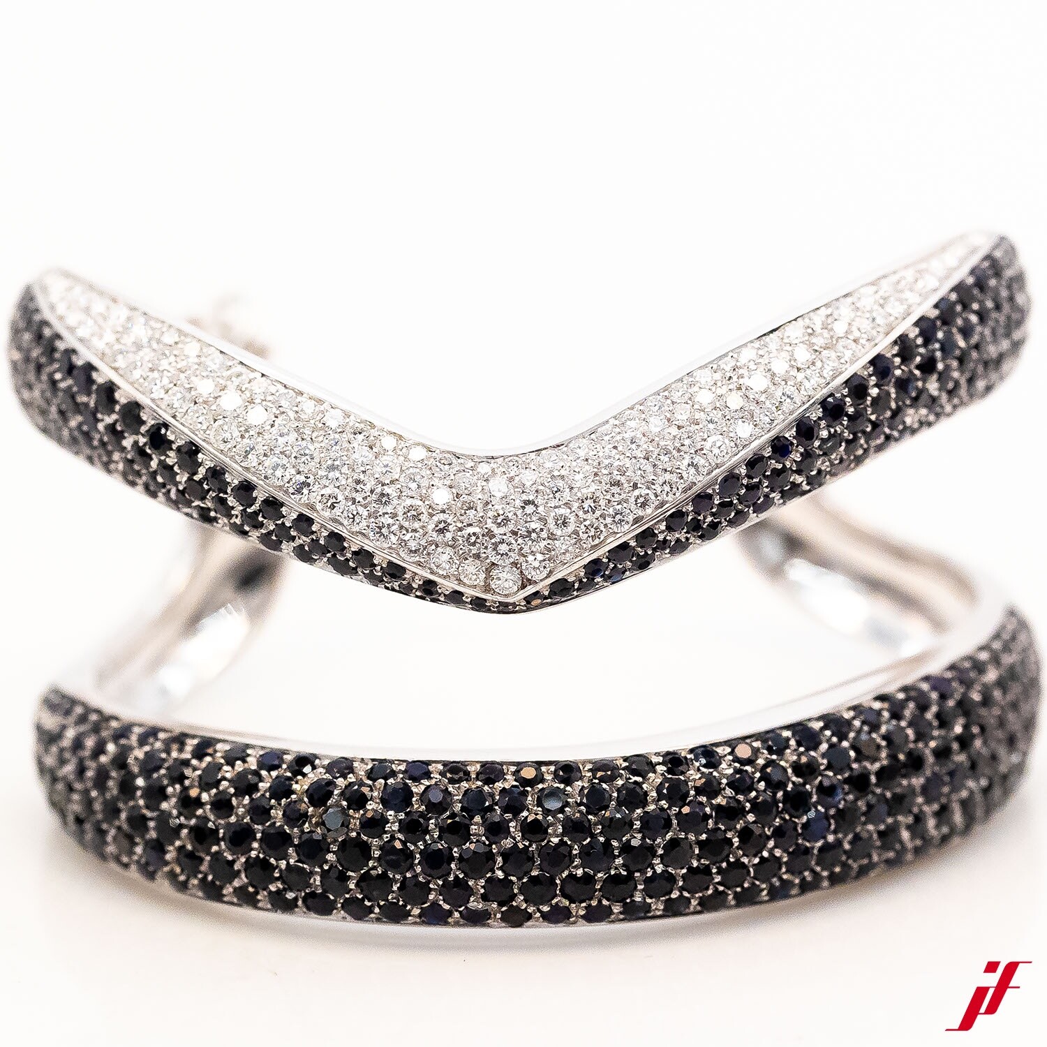 18k white gold diamond brilliant bangle approx. 8.2ct – Value £24,000