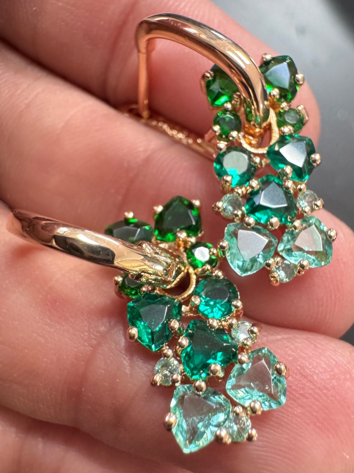 585 14K RG Rose Gold Stamped Allure Ombré Kelly Green Stud Earrings