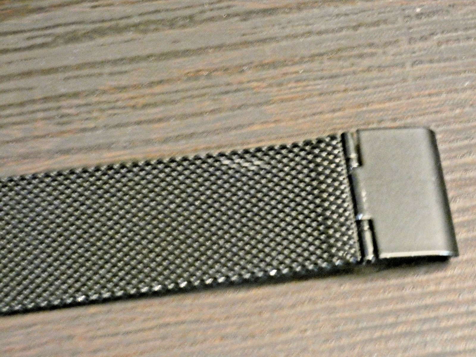Accutime Watch Corp 4001MWM Black Bezel & Band Watch has a new battery