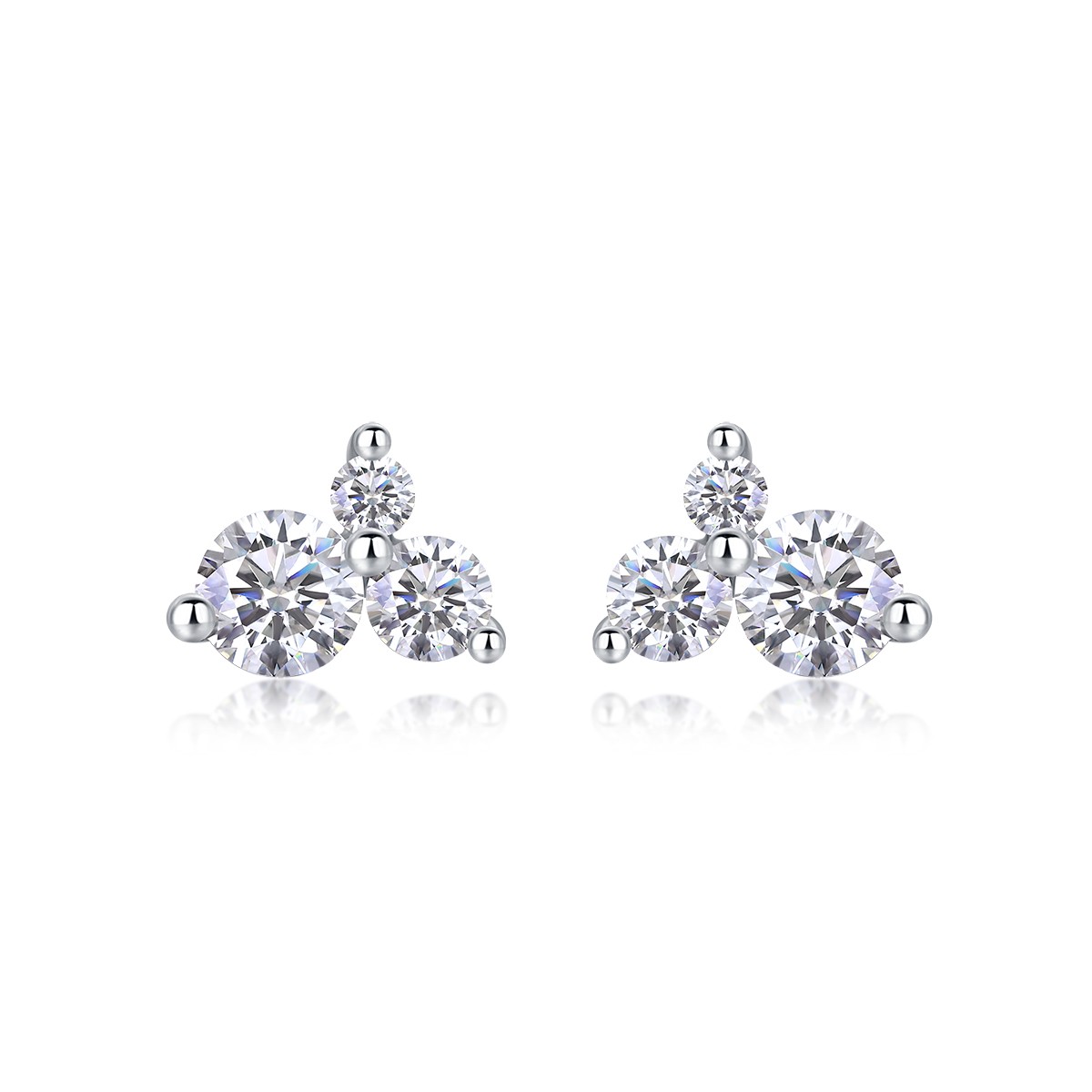 Luxury Moissanite 0.3ct Wave Stud Earrings – S925 Sterling Silver – Elegant Mini