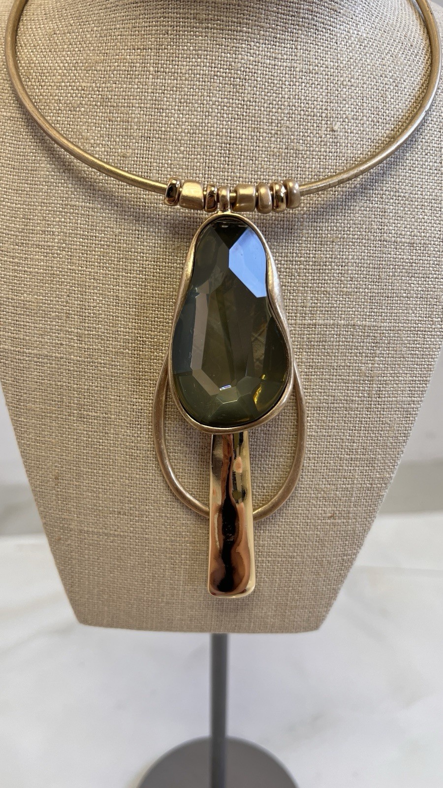 Elo Soho gold plated collar Necklace smoky gray crystal statement pendant