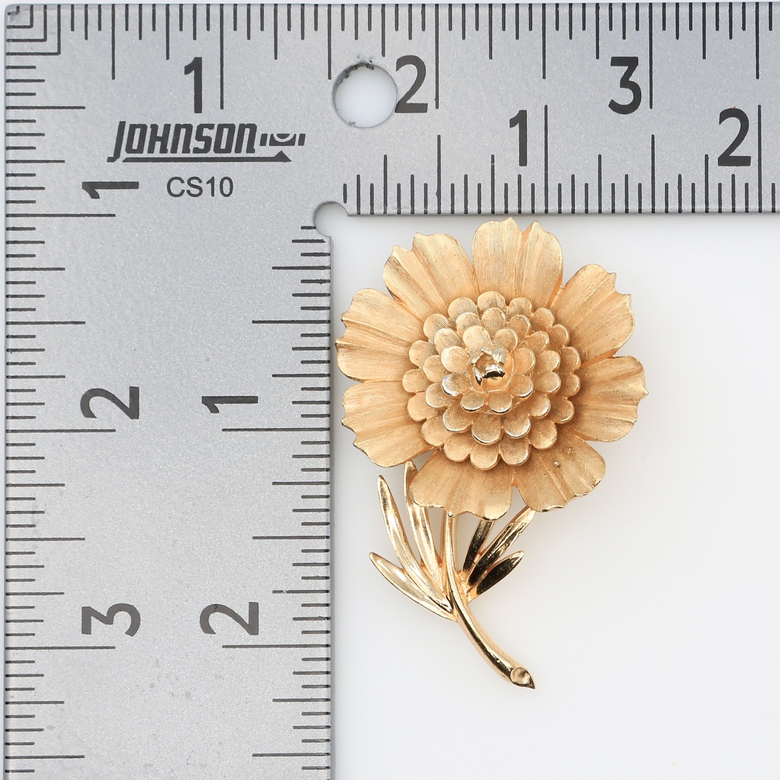 Vintage Crown Trifari Rare Flower For Every Month Gold Tone Cosmos Brooch 1960s