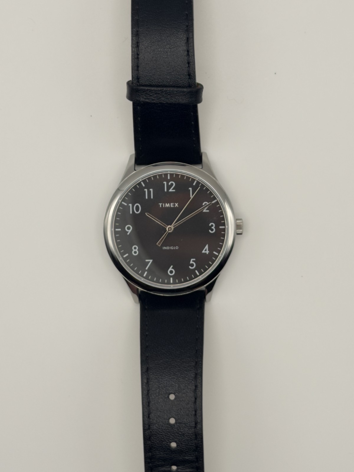 Timex Easy Reader Men’s Black Dial Indiglo Quartz Leather Strap Watch – TW2T7190