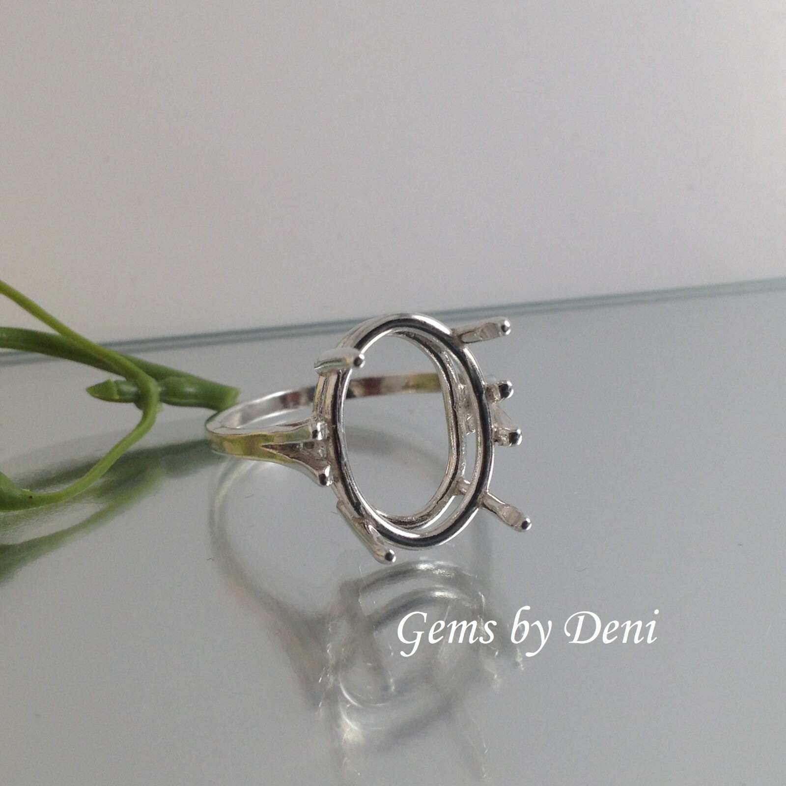 (7×5-10x8mm) Oval Wire Mount Sterling Silver Ring Setting (Finger Size 5-7.5)