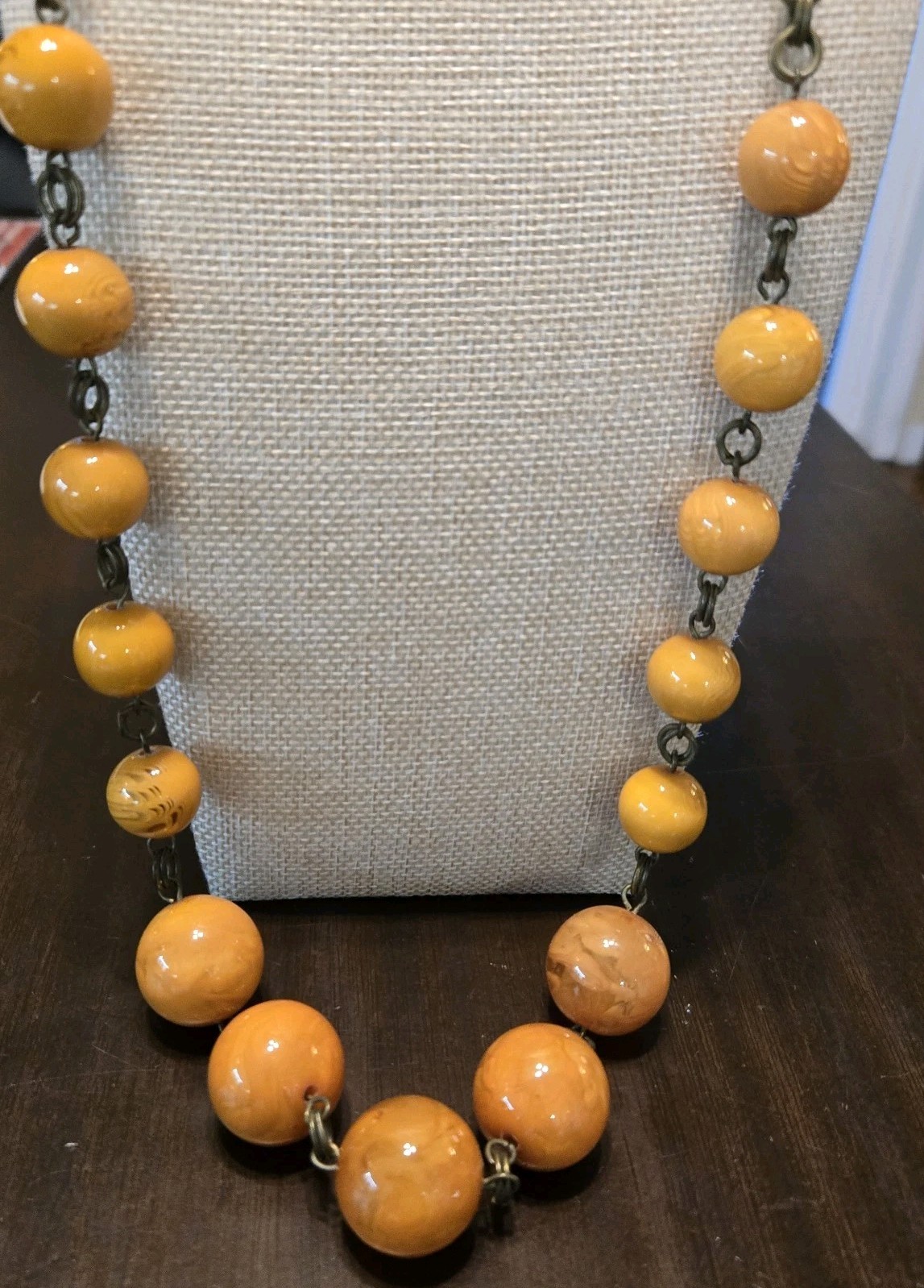 VTG Tested Bakelite Art Deco Egg Yolk Butterscotch Graduated Bead Necklace 114 G