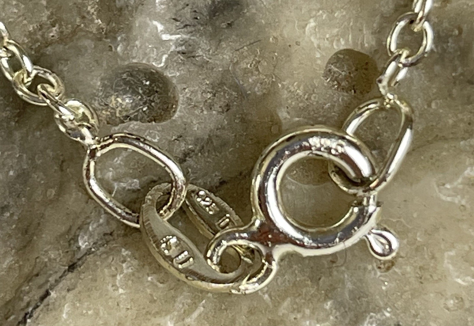 925 Sterling Silver Necklace 16” Horse Pendant 1x2mm 7.65g