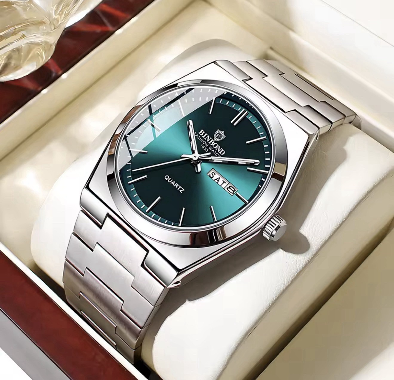 UTHAI Men’s Luxury Stainless Steel Quartz Watch Waterproof Business Calendar