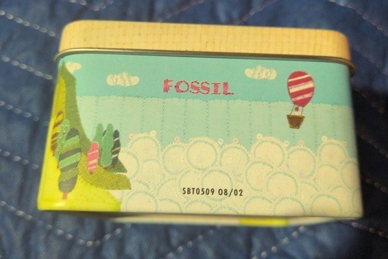 LADIES STAINLESS STEEL FOSSIL WATCH NEW IN BOX WITH NEW BATTERY