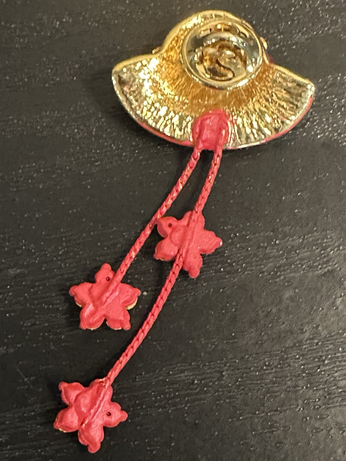 Red Hat Society One AJMC Snowman Brooch One Lapel Pin