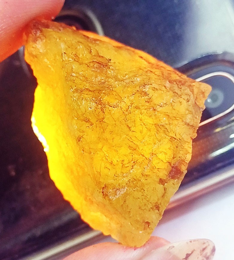 148.25 Ct Natural Yellow Beryl Rough (Heliodor) Loose Gemstone Certified