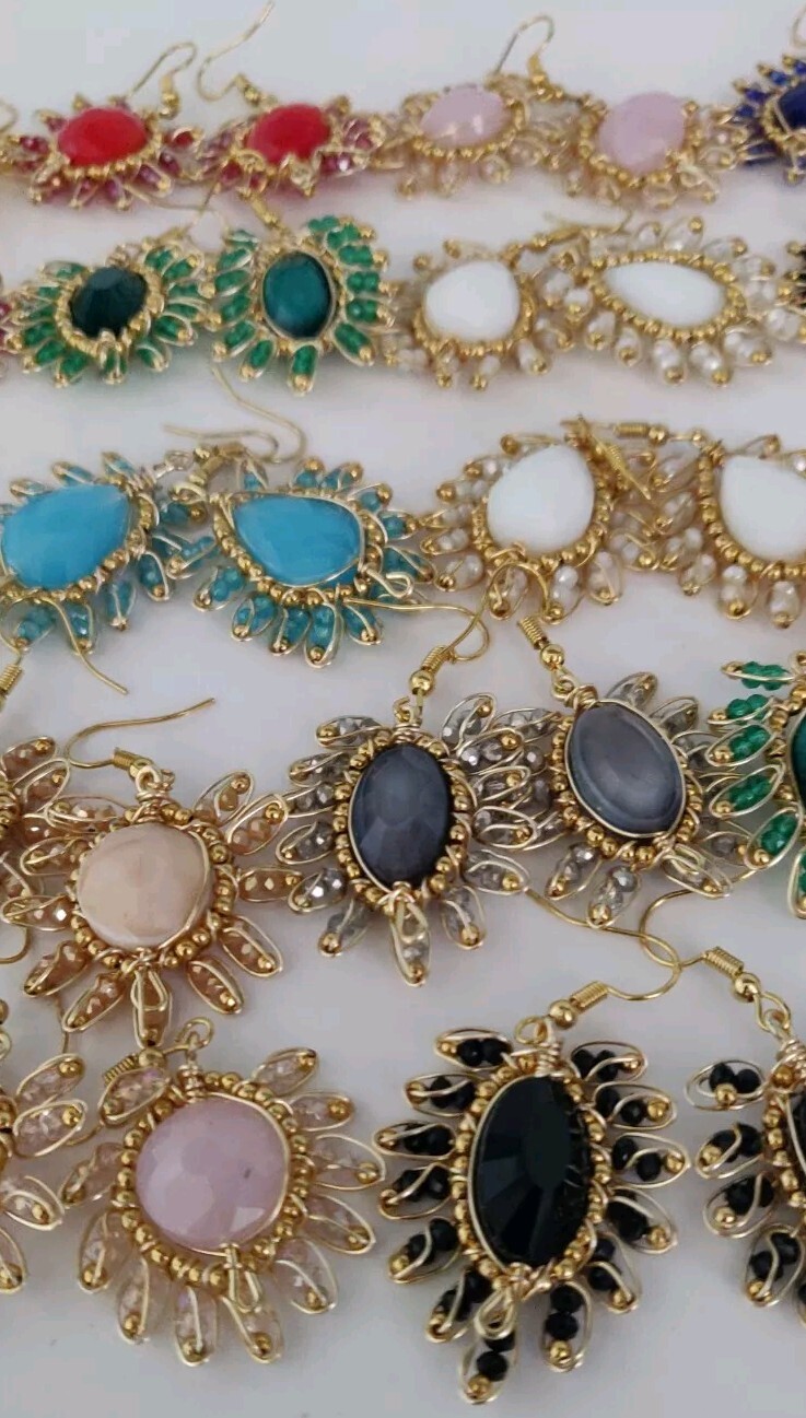 aretes de cristal echo a mano mexicano mayoreo lote de 20 Pares cristal Y chapa.