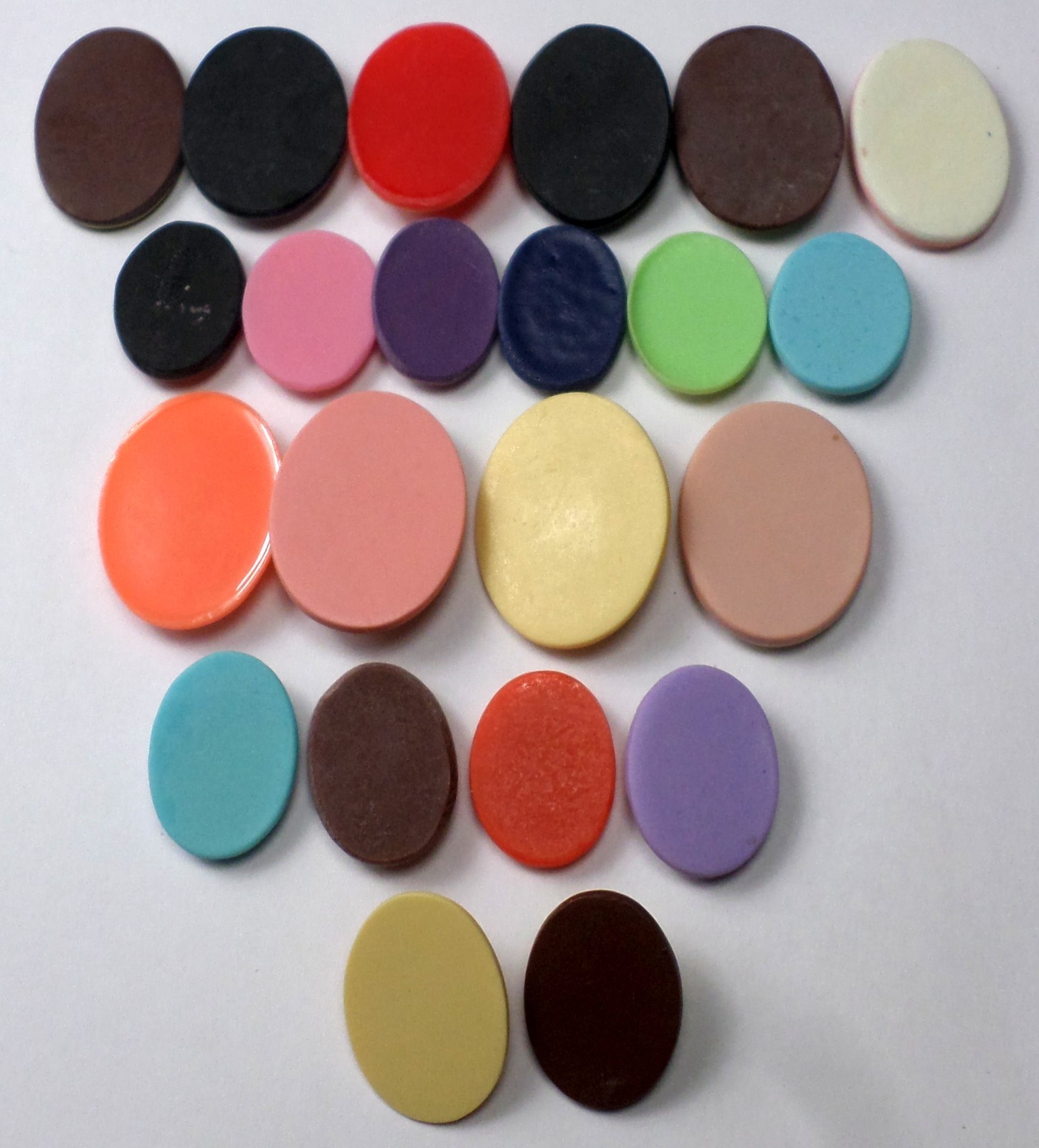 22 of 27-40mm Mixed Lot of Vintage Oval Women Floral Fairies Cameos Cabochons