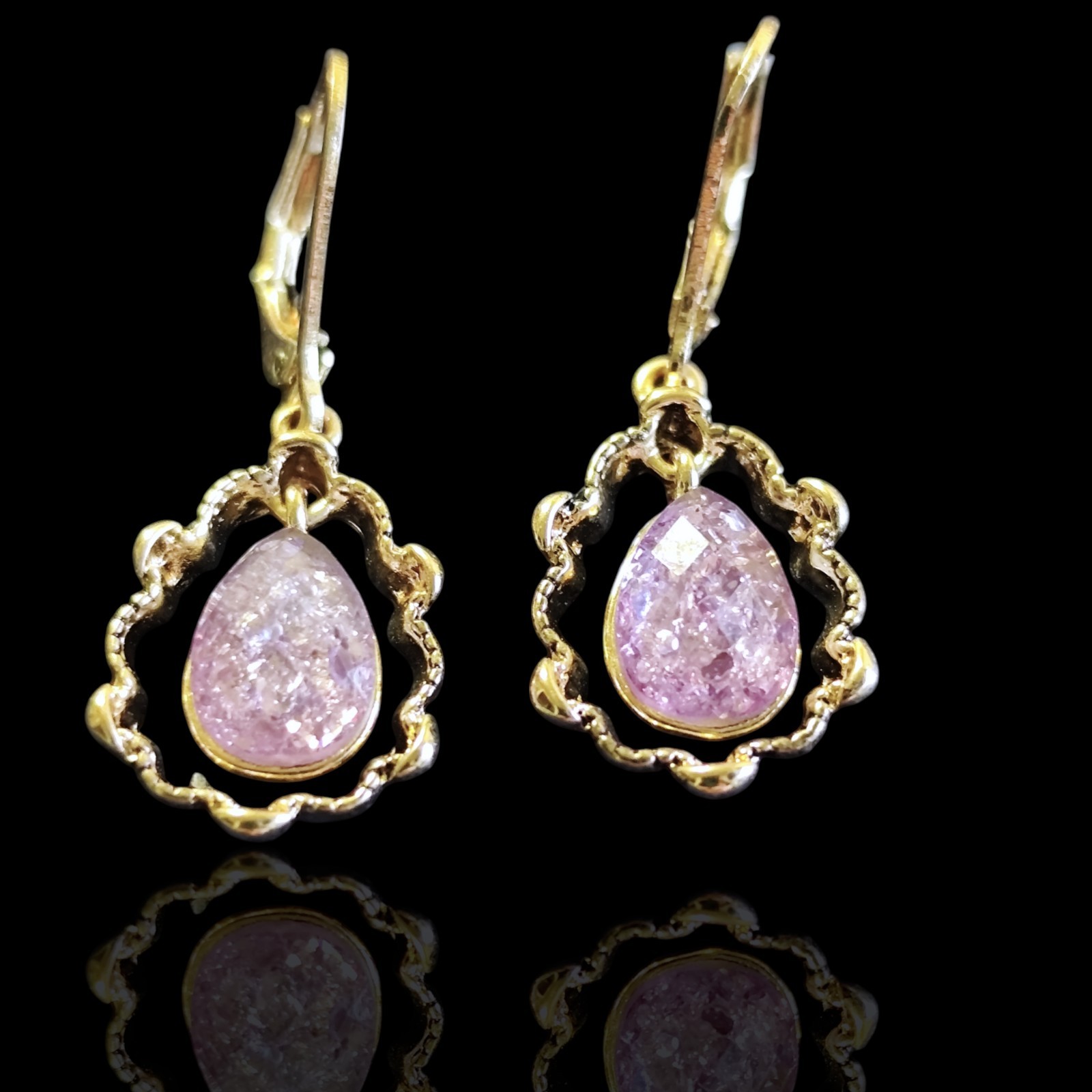 Napier Lavander Confetti Lucite Gold Tone Lever Back Dangle Drop Earrings