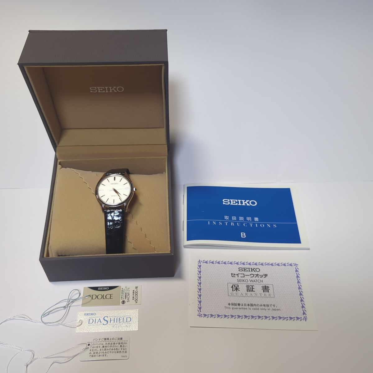 Seiko Dolce SACM171 with box and tag leather strap