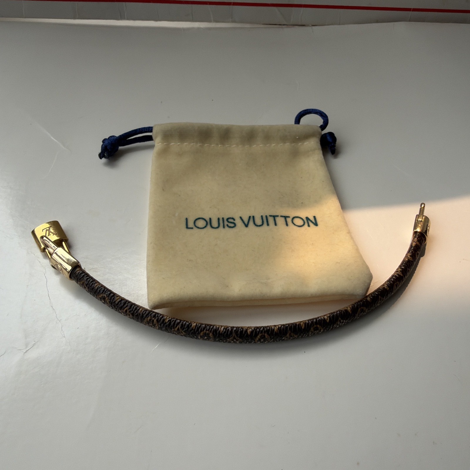 Louis Vuitton Golden Lock Charm Leather Bracelet With Dust Bag PreOwned 7.5 in