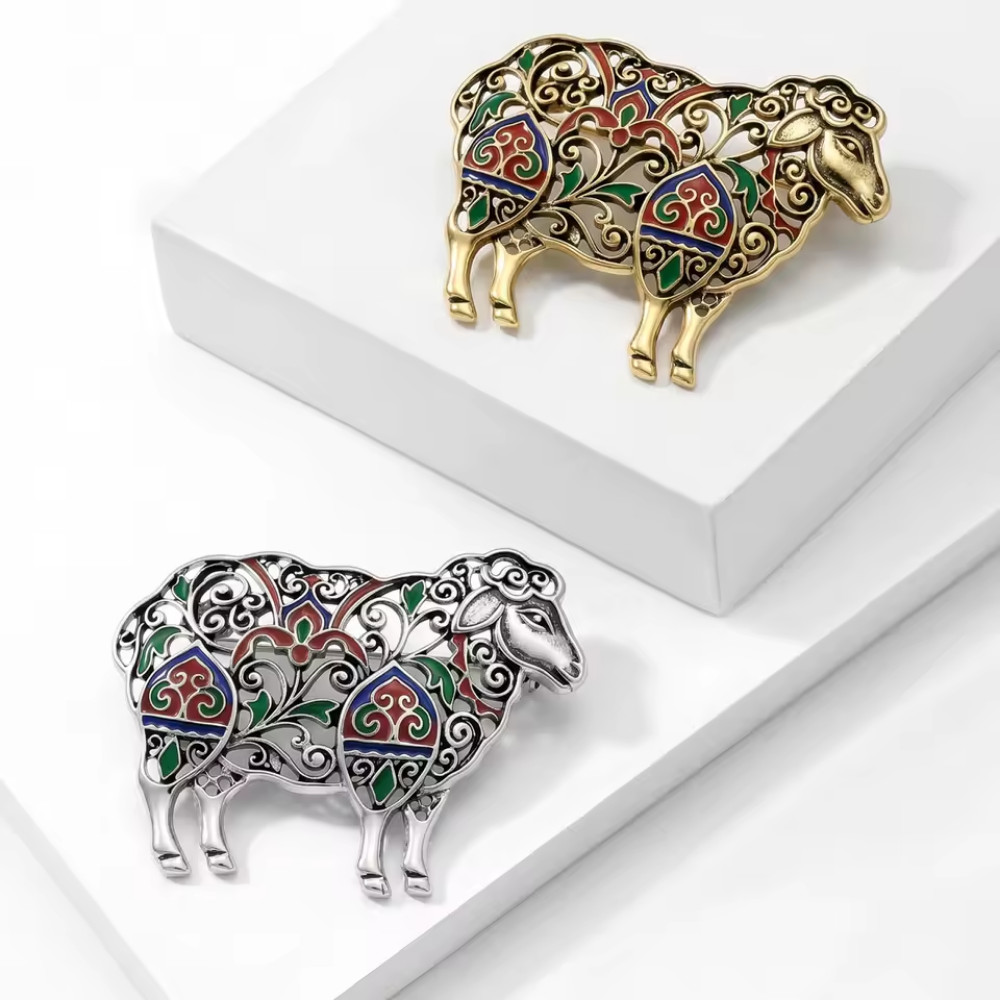 Blue White Porcelain Pattern Sheep Brooch Pin Vintage Gold Crystal Jewelry Gift