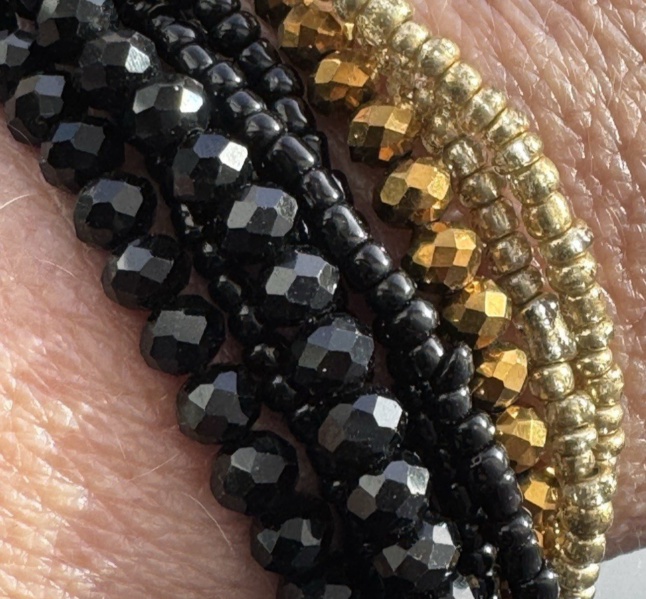 Set of 3 Beaded Bracelets Magnetic Rhinestone Clasp Multi-Strand Black Gold