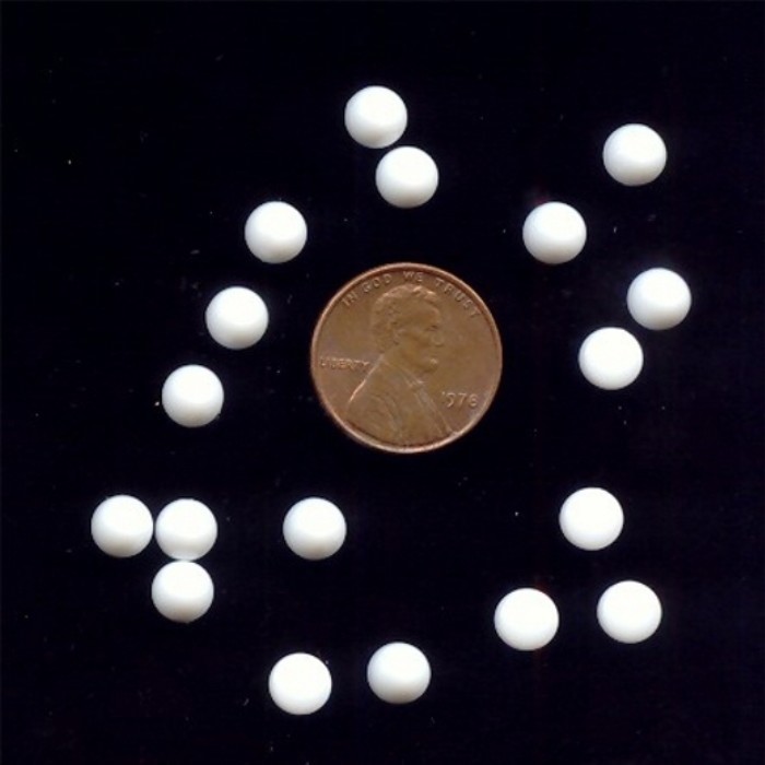 100 VINTAGE WHITE ACRYLIC 6mm. ROUND SMOOTH DOME CABOCHONS B155