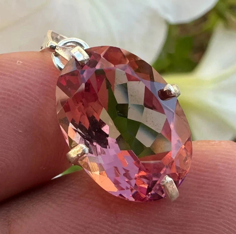 Natural 24.72 CT Color Change Alexandrite Certified Gemstone Pendant 925 Silver