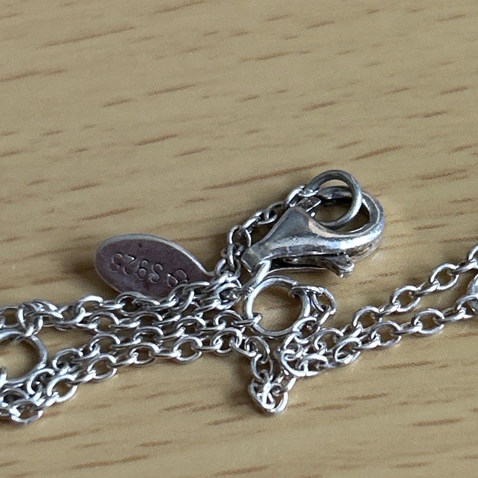 925 Silver Pendant : Charm Dangle Design On 43 Cm Chain/ Signed Soufeel