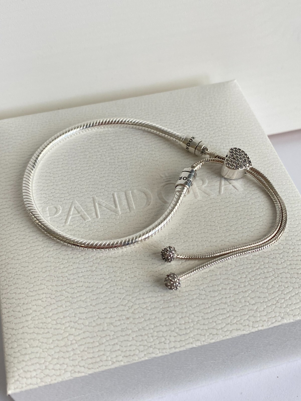 NWB PANDORA Moments Pave Heart Clasp Snake Chain Slider Bracelet Adjustable