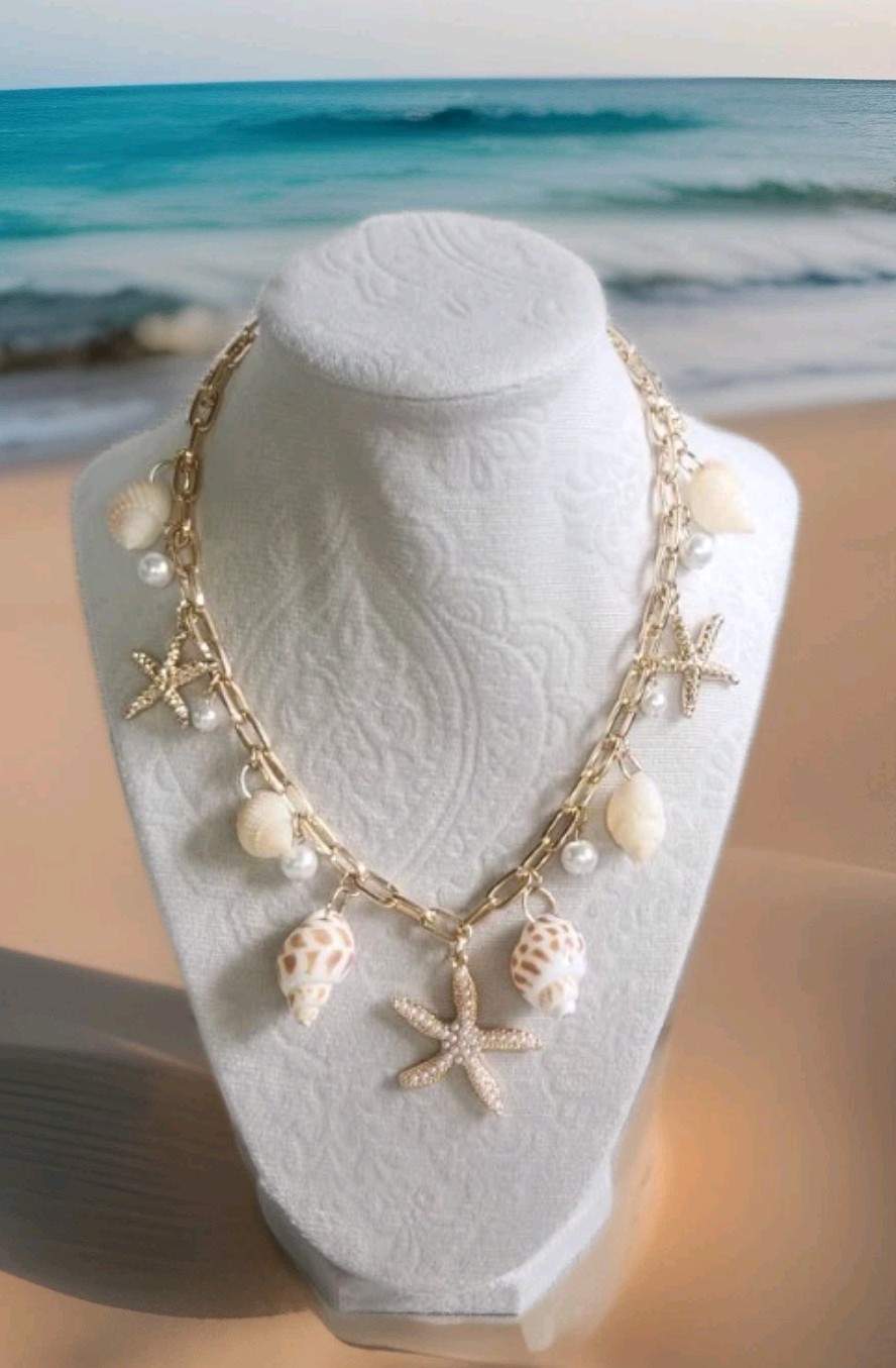 NIB! Chic House of Harlow 1960 Natural Shell Starfish Charm Necklace 16″ + 3″