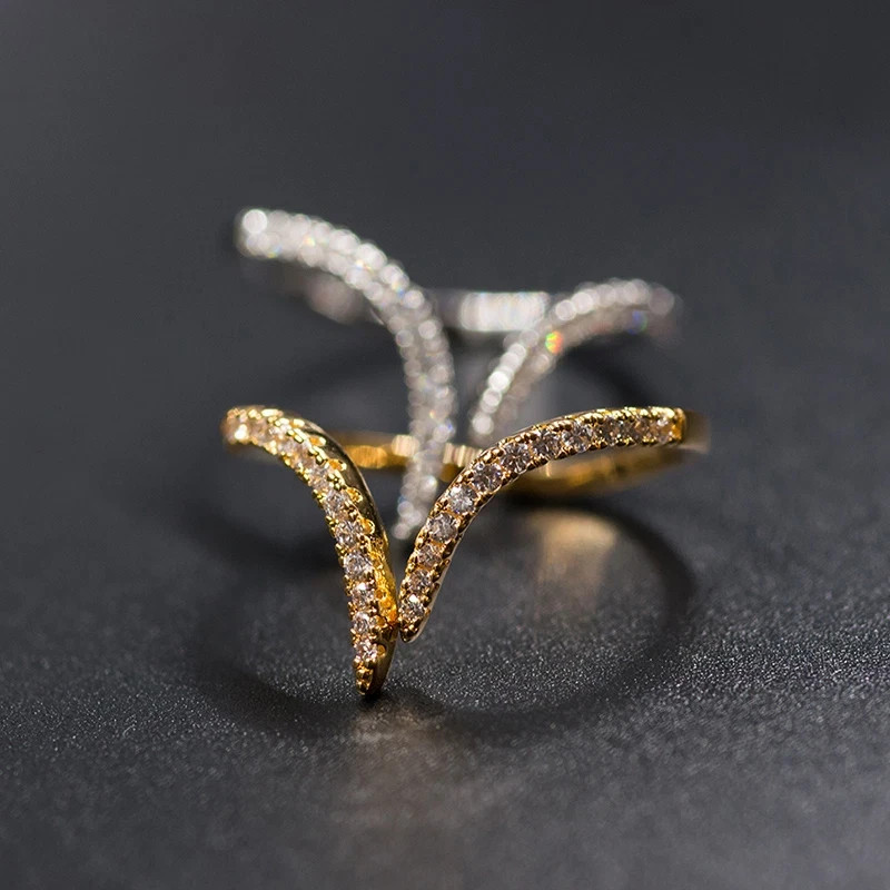 18k Gold Plated Simulated Diamond Small V Ring Gorgeous Women Fashion Jewelry