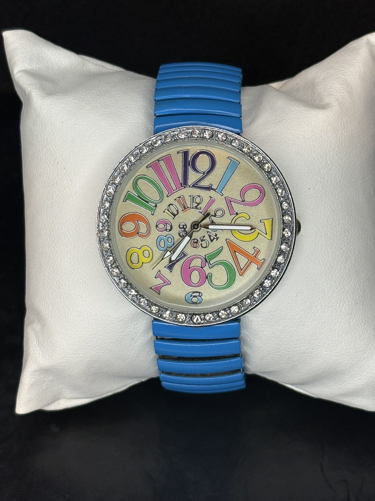 Jessica Cargyle Analog Wristwatch with an Expansion enamel Band !!NEW BATTERY