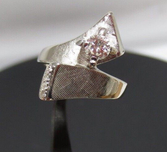 VINTAGE ESTATE 14K WG LADIES DIAMOND RING 0.27 tcw SZ 4.25 4.06 gr (G127082-3)