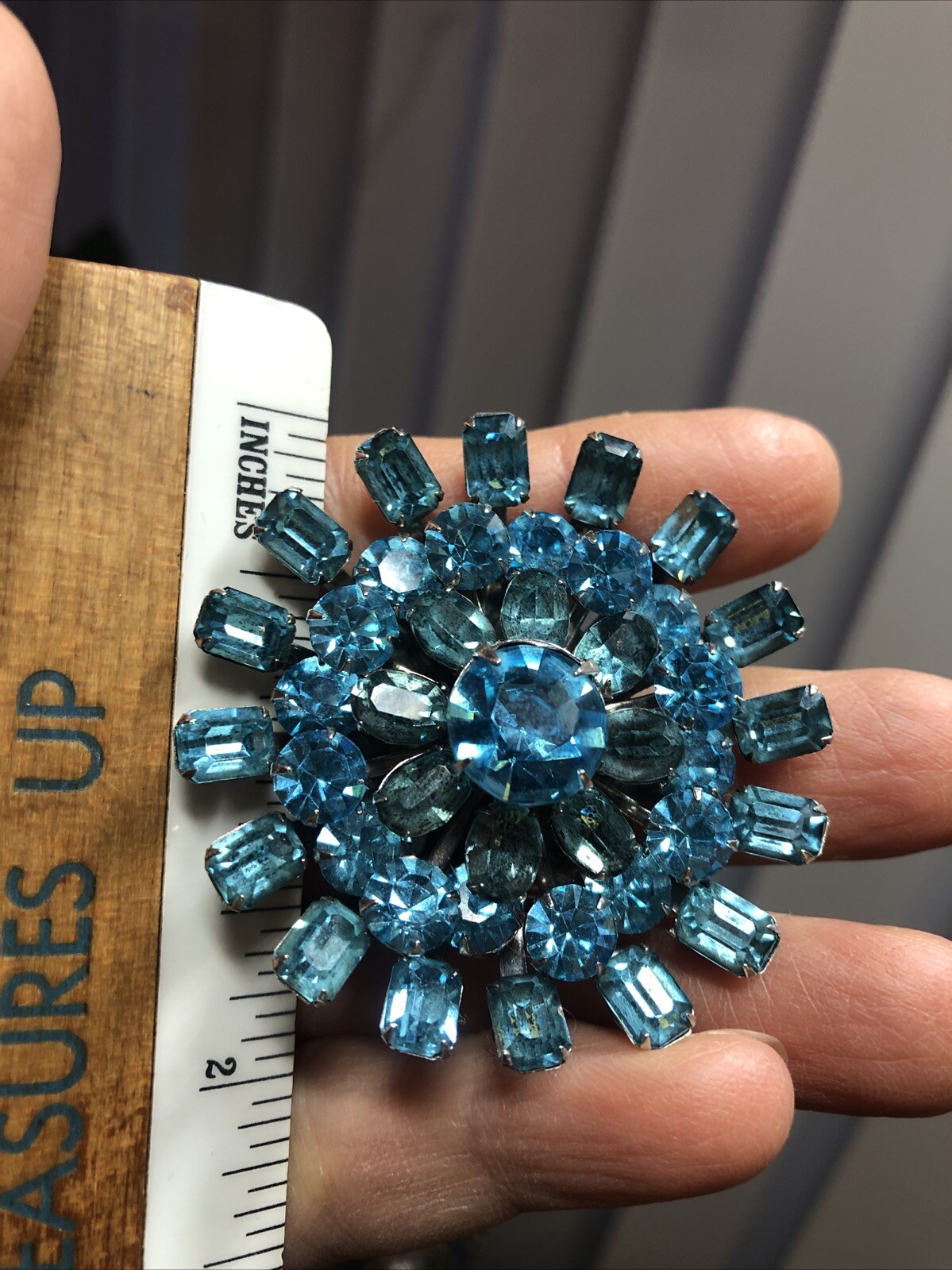 23. Vtg Silver tone Mix material White, AB, Blue Rhinestone Prong Set 5 Pins