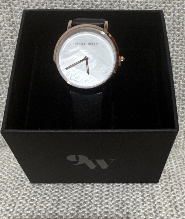 Nine West Women’s Analog Dress Watch White Dial Rose Gold Case Black Strap Box