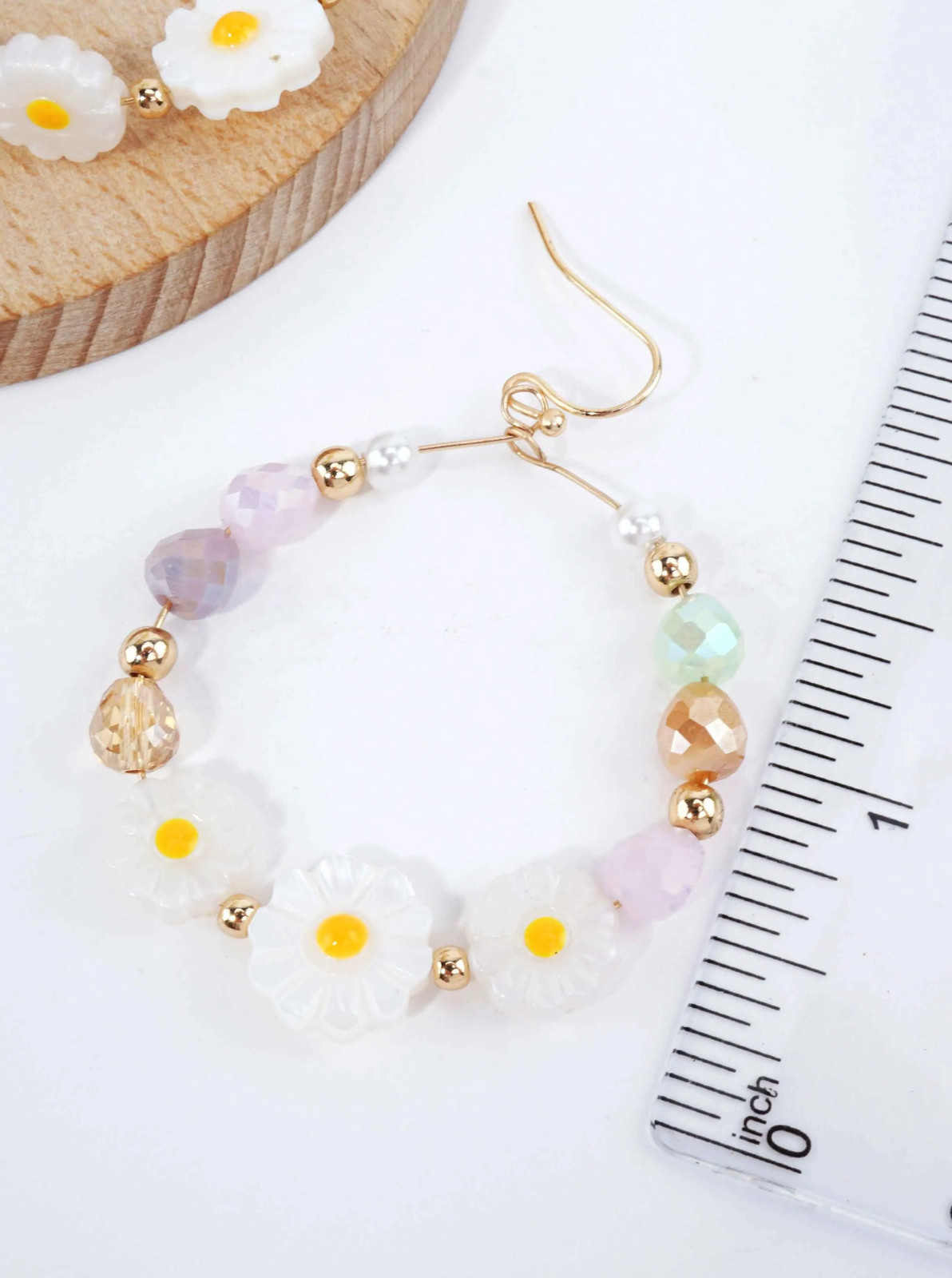 Acrylic Beaded Daisy Dangle Earrings 1.5in, Flower, Fish Hook, Multicolor