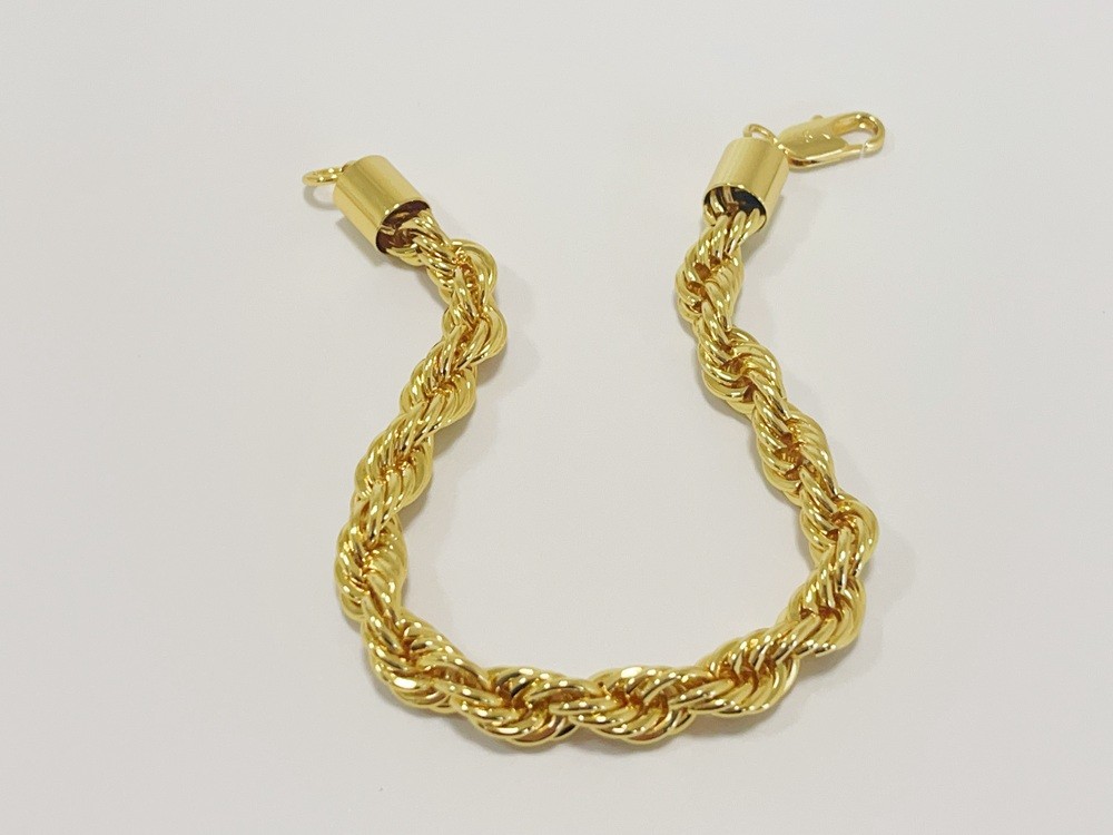 18K Gold Bangle Bracelet, Size 8.5 Mm Width, 23 Cm Length