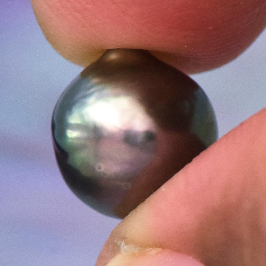 5.45 cts Tahitian South Sea Pearl 10.23mm Charcoal Black Baroque 1.09g undrilled
