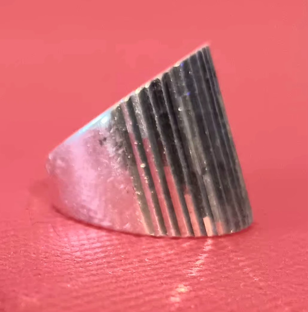 Column Ring 925 Silver Beautiful Good Condition Sz.8