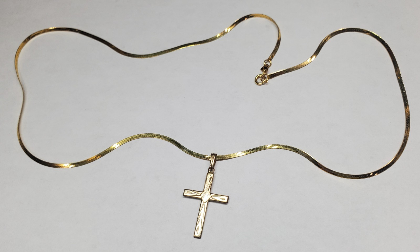 14k 1.58g Gold Chain (18inch & never worn) + 14k 0.57g Gold Filled Cross Pendant