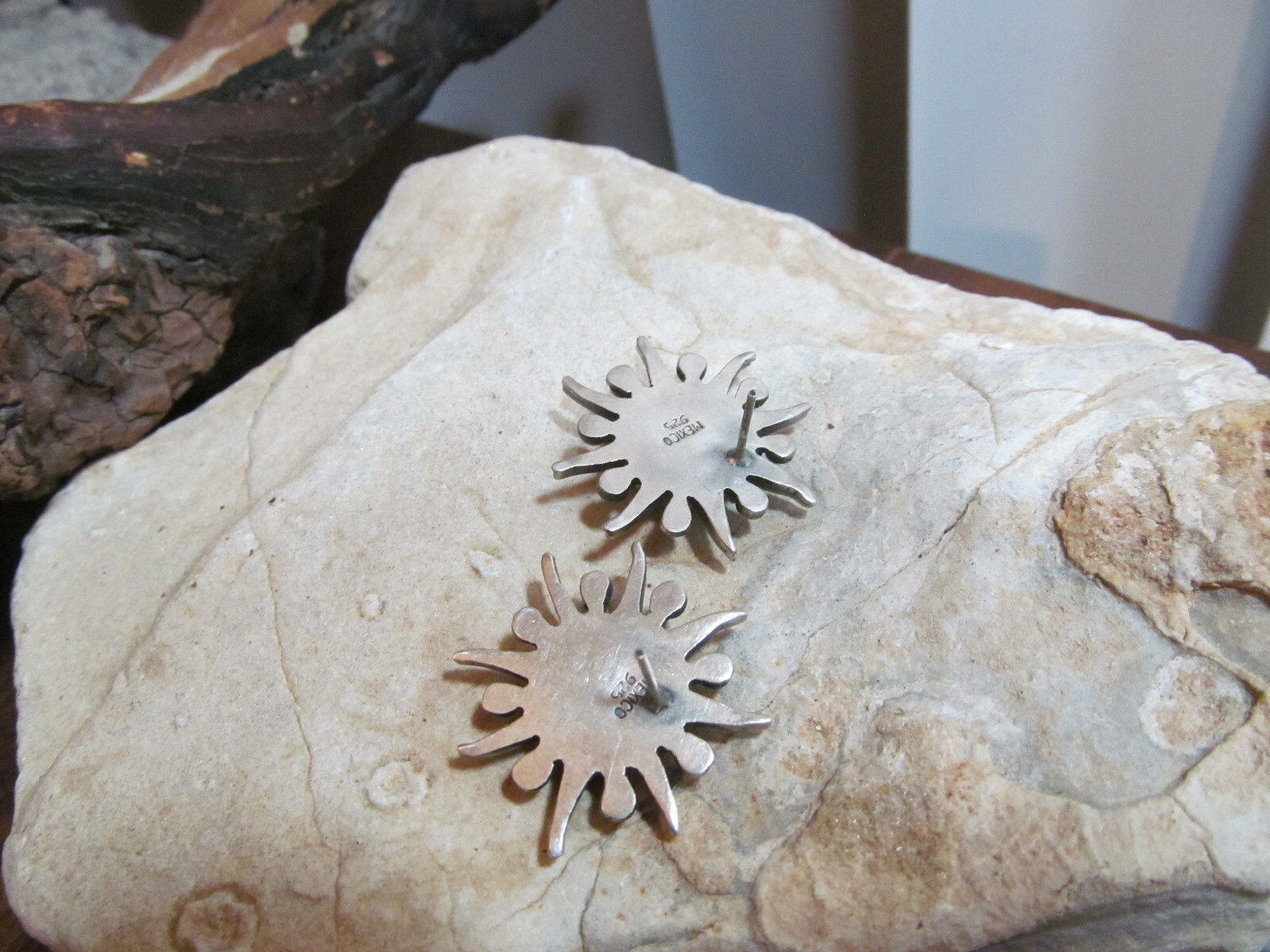 925 Sterling Silver Genuine Dried Flowers in Resin SUN Stud Earrings 10.7g Mex